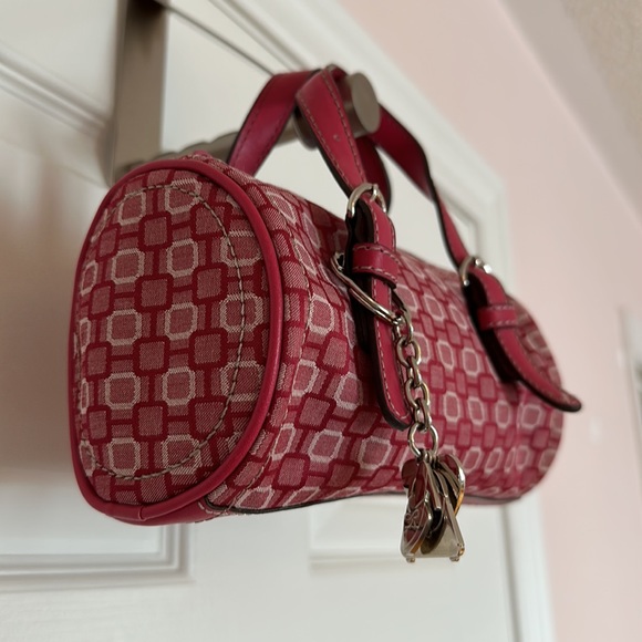 Magenta cylinder Nine West mini purse with purse charm - Picture 3 of 9